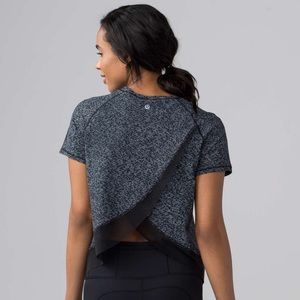 Lululemon Quick Pace Short Sleeve, Size 4